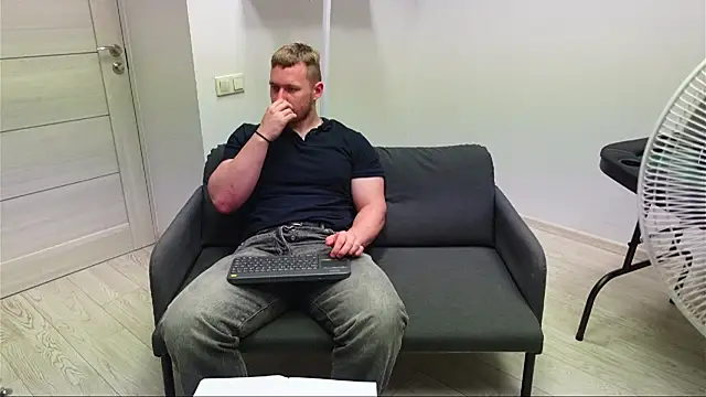 Richard_Dullas: онлайн-секс-чат