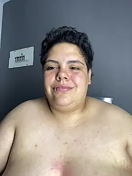 Hailey_Curvy's Webcam Show