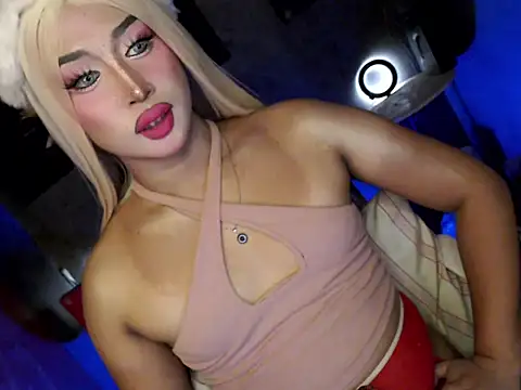 fuckable_Thanya Adlı Modelin Web Kamerası Şovu