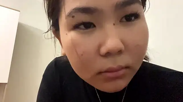 HikkoSinu's Live XXX Chat