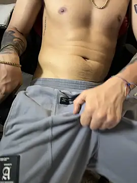 AlphaMasterXxx Webcam-Show