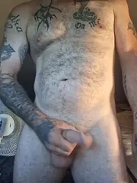 Chatroom XXX en direct de UnderpaidBCW_90