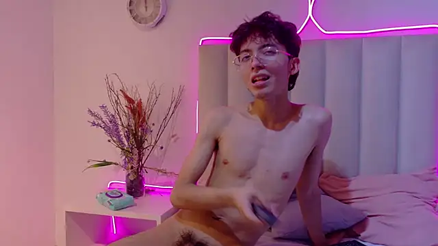 Twink_Sebas7のライブXXXチャット