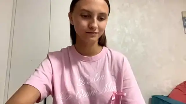 ErgoticEther Adlı Modelin Canlı XXX Sohbeti