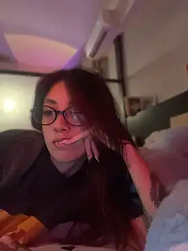 yourdreamgirl11 Adlı Modelin Canlı XXX Sohbeti