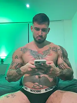 DimitriSullivan_ 即時 XXX 聊天