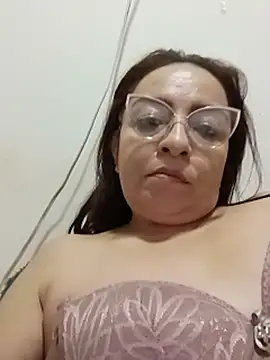 tany90n Live XXX chat