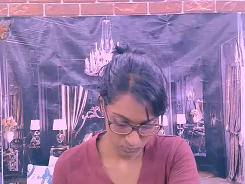 IndianRebel4u2Luv Adlı Modelin Canlı XXX Sohbeti