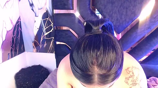 Chat +18 de sweetbloomcs ao vivo