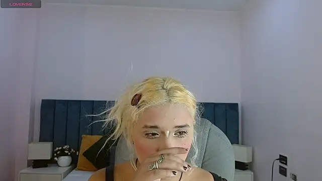 Živý XXX chat april_bunnyy