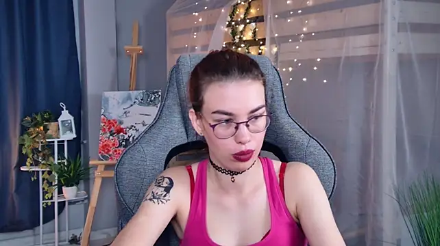 SeraphineDuskryn Chat XXX in diretta