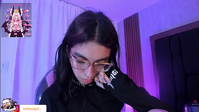 Molly_A's Live XXX Chat