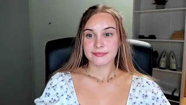 kitty_valeria's Live XXX Chat