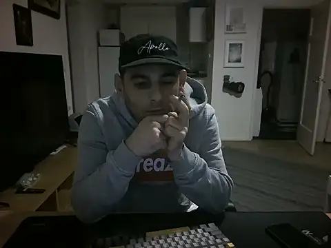 mihaimichael's Live XXX Chat
