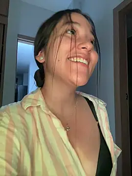Nhefertary Adlı Modelin Canlı XXX Sohbeti