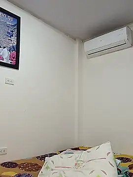 Becky1309 Adlı Modelin Canlı XXX Sohbeti