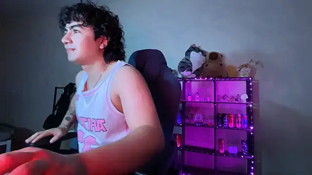 צ'אט XXX בשידור חי של _ELIGOS_