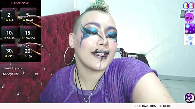 Cherry_vald Adlı Modelin Canlı XXX Sohbeti