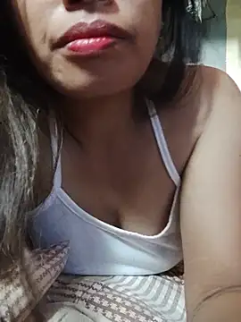 Sweet_Asian25 Adlı Modelin Canlı XXX Sohbeti