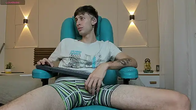 Max_saenzn Live XXX chat