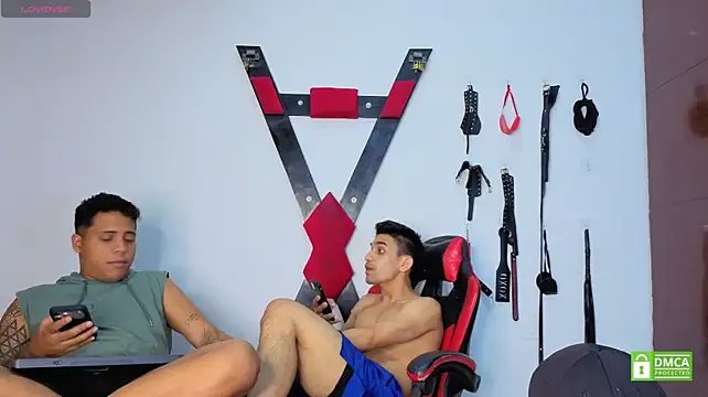 Živý XXX chat EliteBoysLive