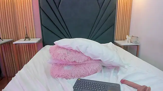 Emma_Lara1 即時 XXX 聊天