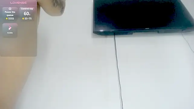 Chat +18 de Fox_Loves ao vivo
