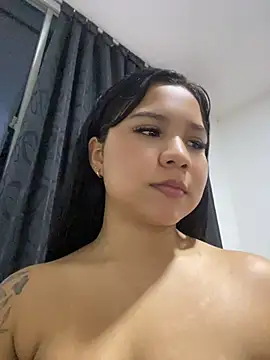 Chat XXX en directo de kiaradolls