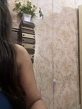 Cute-Ananyaa 即時 XXX 聊天