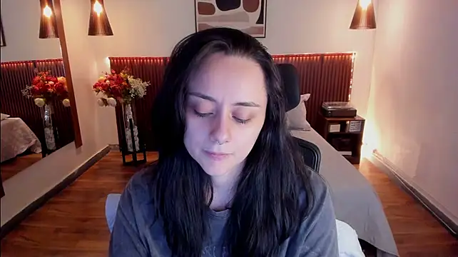 KatherineBond élő XXX-chatje
