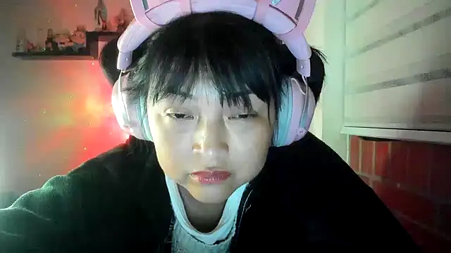 Shaddycute_のライブXXXチャット