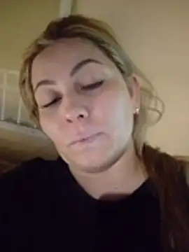 SasshaSmith Chat XXX live