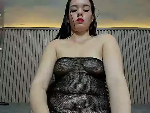 Chat +18 de VictoriaLopard ao vivo