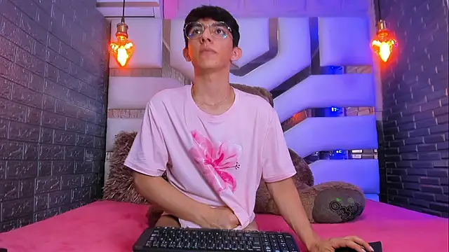 ElanGiraldo Webcam-Show