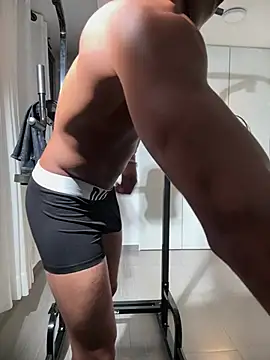 Paradise_boy__ Live XXX-chat