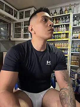 OliverWest04's Live XXX Chat