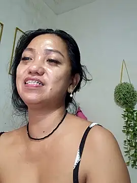 tinahturndo 现场XXX聊天