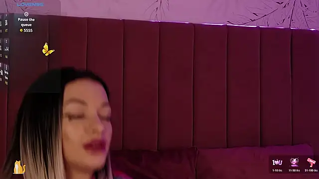 PinkySparks' Live XXX Chat