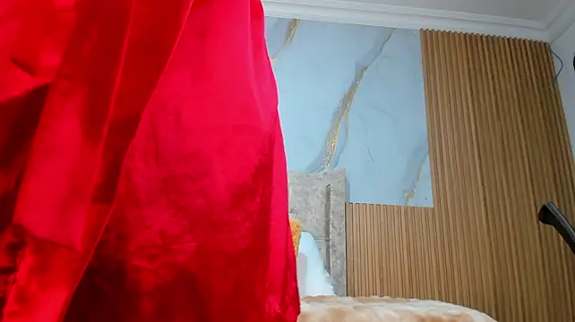 mia_18v's Webcam Show