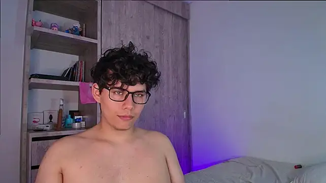Naytoon__lex Adlı Modelin Canlı XXX Sohbeti