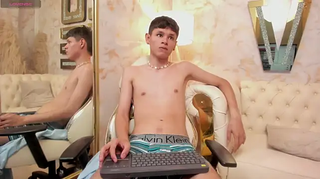 Show Webcam de Tiger_skinny