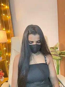 its_ur_flora Adlı Modelin Canlı XXX Sohbeti