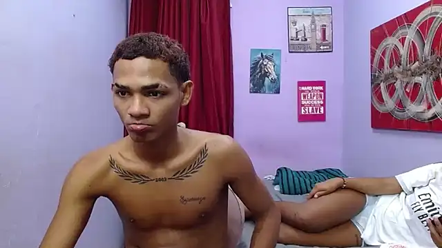 black_twinks Pertunjukan Webcam