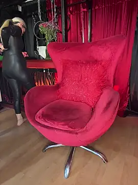 Chat XXX en directo de MistressAndre