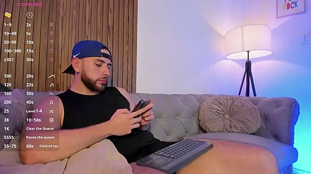 Maximo_Wolff 라이브 XXX 채팅