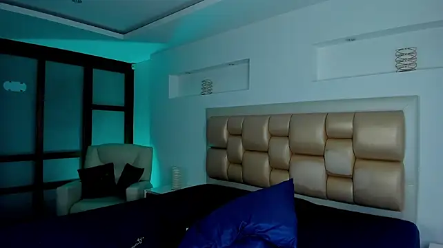AryloverX Adlı Modelin Canlı XXX Sohbeti