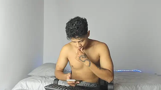 Chatroom XXX en direct de _Alex_Colton