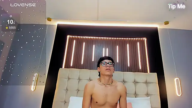 Show modela Sosa_cat na web-kameri