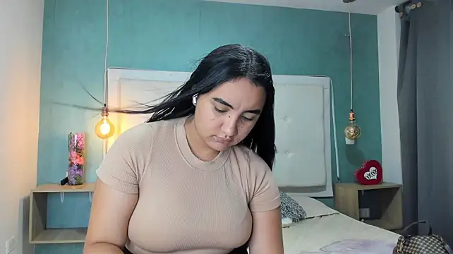 DominikDiaz Chat XXX in diretta