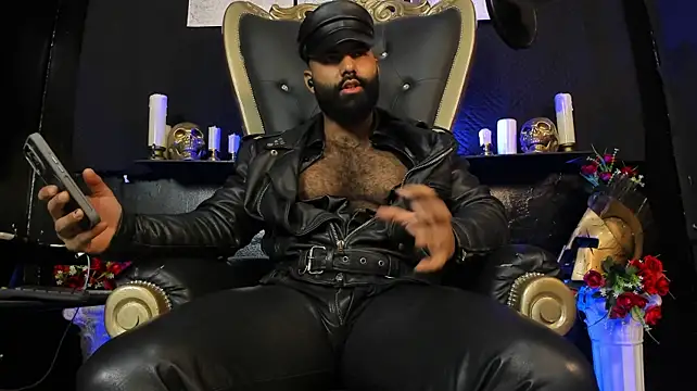 BeardAndrew's Live XXX Chat